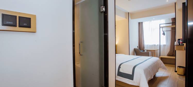 城市便捷酒店(三亚湾步行街店)图片