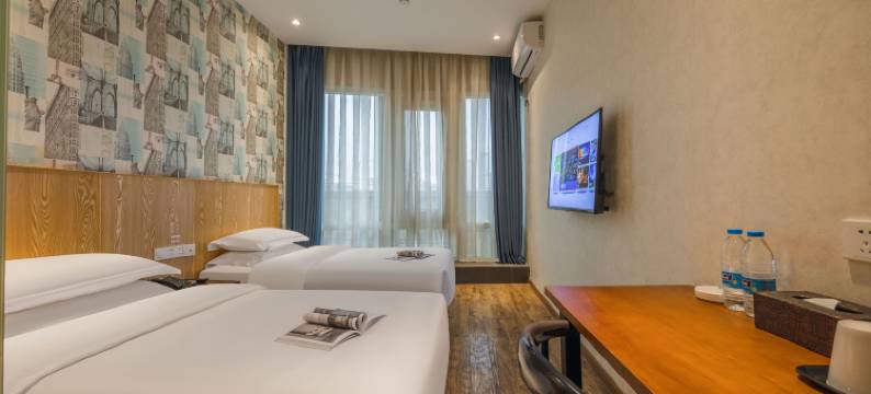 至兰居酒店(宁波南部商务区环球乐园店)图片