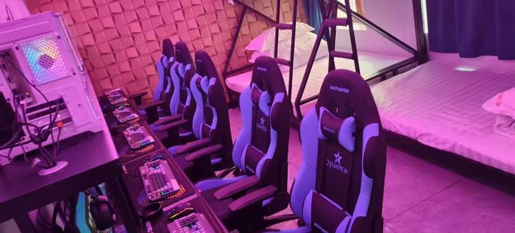 龙全电竞宾馆图片