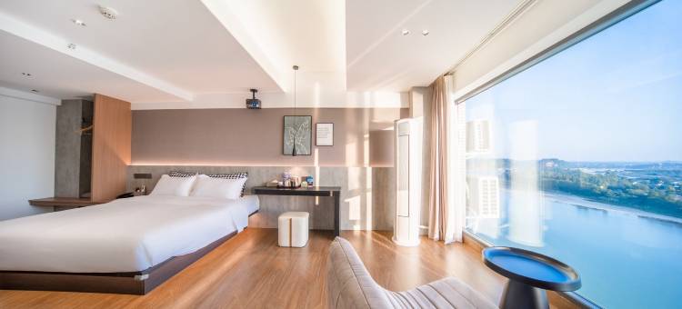 山水青年江景酒店(乐山师范学院店)图片