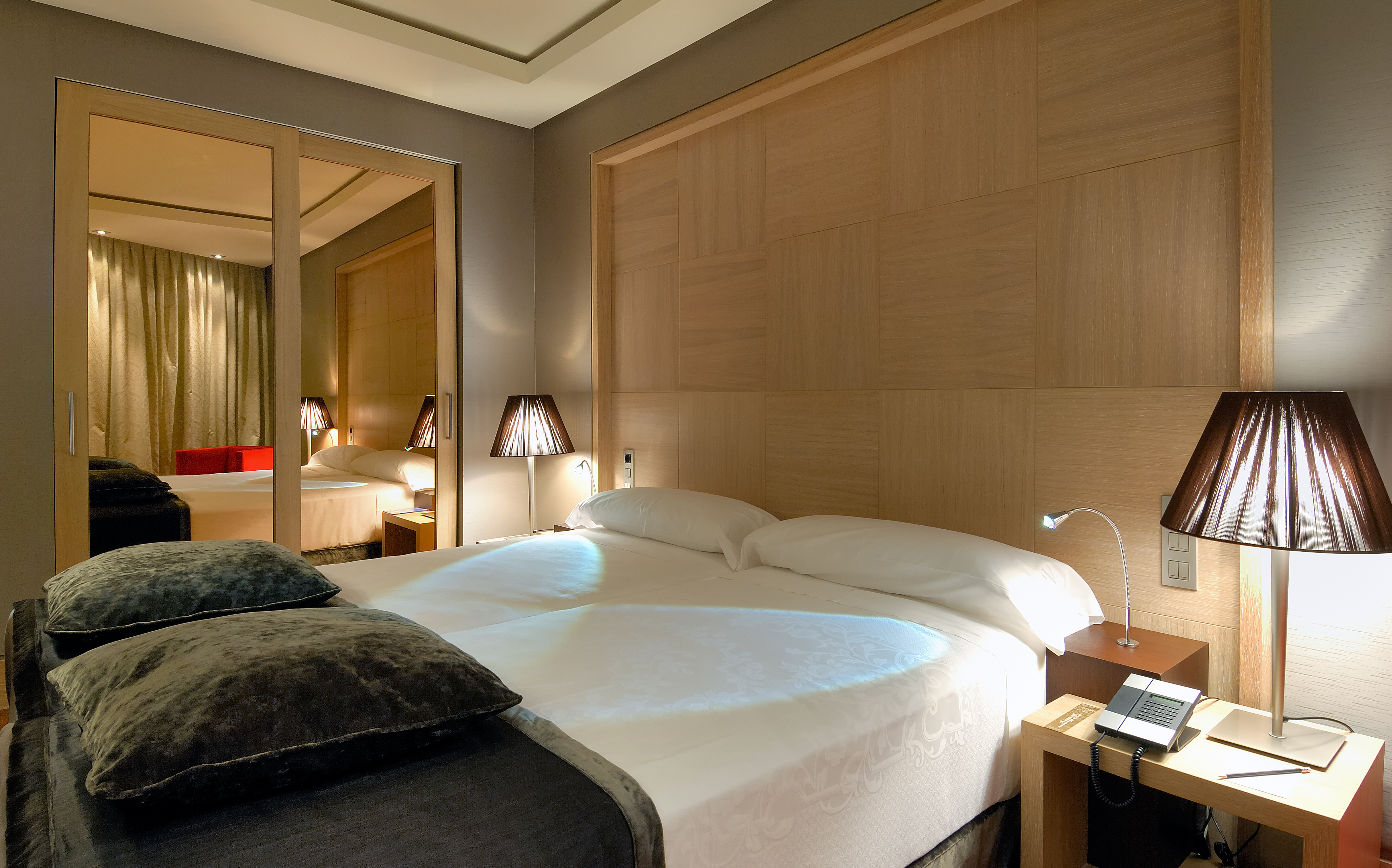 Vincci Frontaura Over view