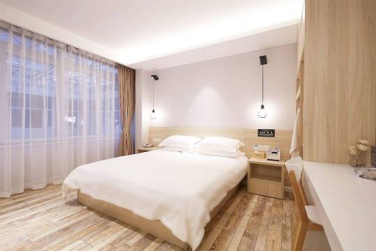 杭州忆朵艺术酒店(黄龙体育中心店)