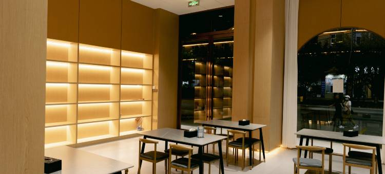 孟连维景假日酒店图片