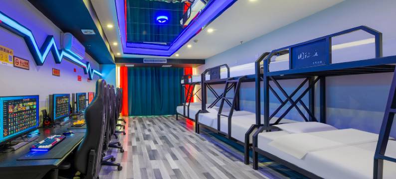 国际庄电竞酒店(新百广场湾里庙店)图片