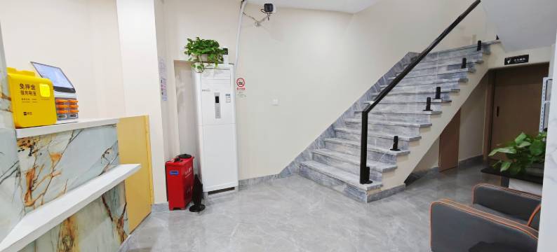 爱哆酒店(上海站店)图片