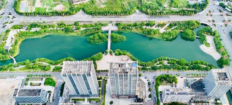 QUEEN酒店(福州长乐动车站外语外贸学院店)图片