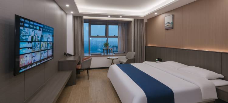 一览高空酒店(泸州金融中心万象汇店)图片