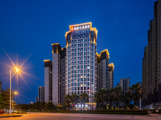 奥林云品酒店(钦州白石湖公园吾悦广场店)