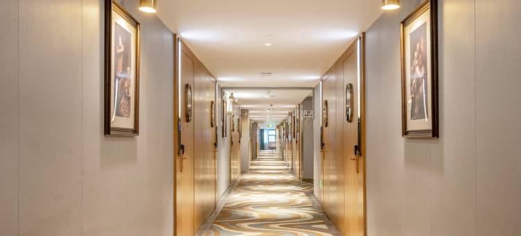 喆㫵酒店(乌鲁木齐铁路局地铁站店)图片