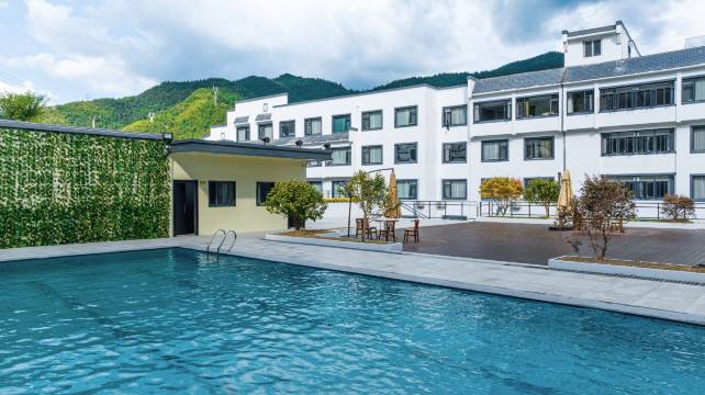 艺龙万国酒店(黄山风景区南门换乘中心店)图片