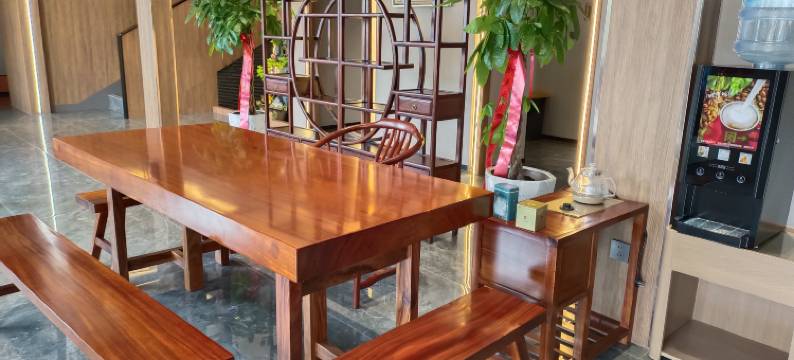 斯美酒店(特克斯太极坛八卦城之夜店)图片