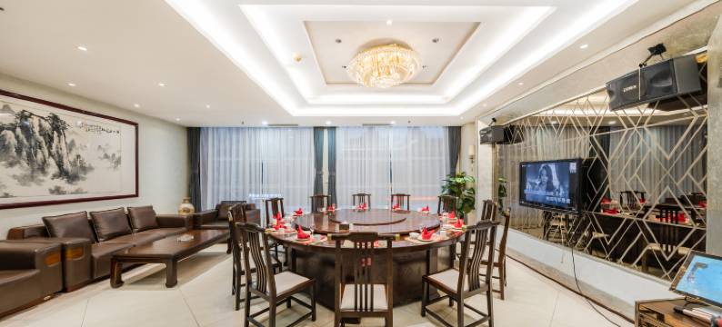 大连长城饭店(罗斯福广场西安路地铁站店)图片