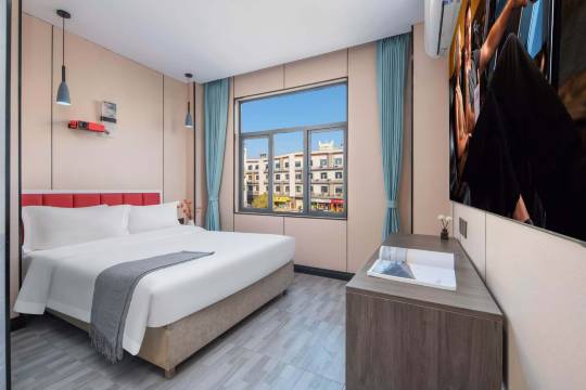 季沫影视公寓(湖南涉外经济学院南门店)