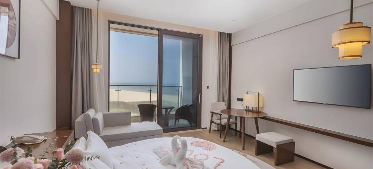 海南万国棋子湾海滩大酒店图片