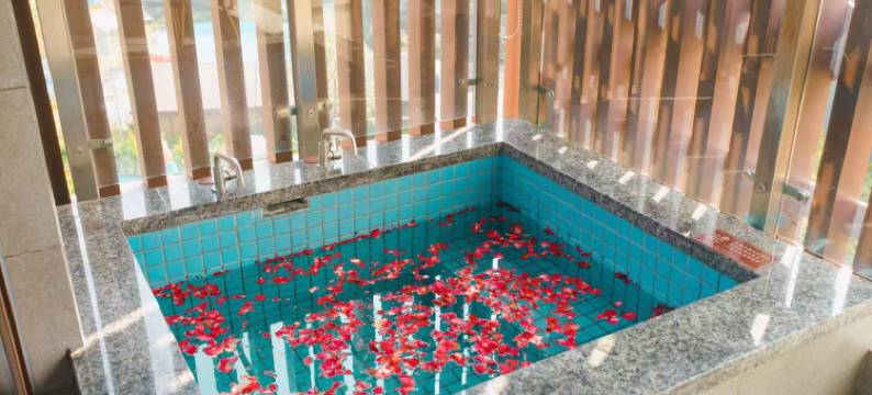 繁花阁•私汤温泉•美宿(姑婆山集散中心店)图片