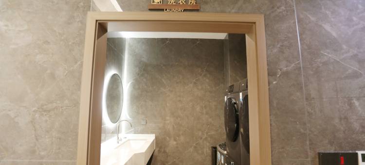胖哒电竞酒店(广安吾悦广场店)图片