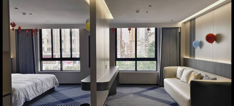 鸿富大酒店图片