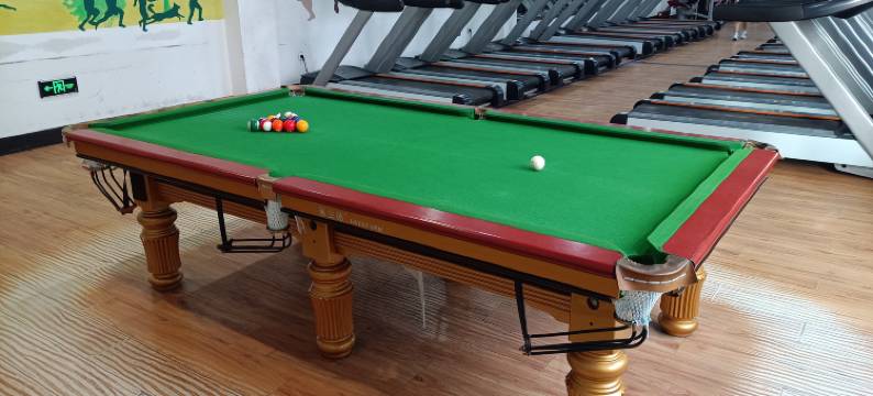 冠逸酒店(开原全民健身中心)图片