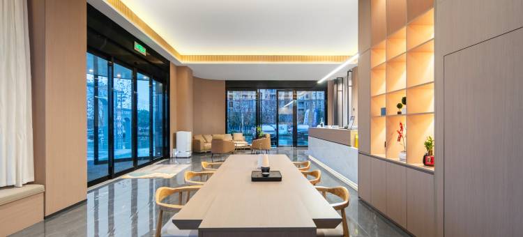 艺龙瑞云酒店(霍邱玖悦六和街万达广场店)图片