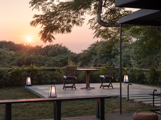 聆感·隐夕2OOOm²庭院酒店