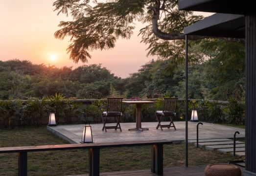 聆感·隐夕2OOOm2庭院酒店外景图