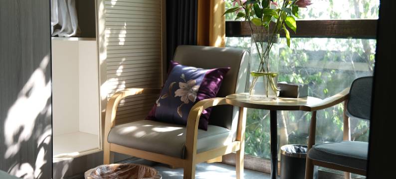 怡海度假酒店(西昌邛海17度火把广场店)图片