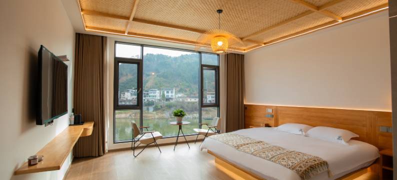 歙县水畔云起民宿(新安江山水画廊风景区店)图片