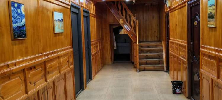 新都桥沁玲民宿图片