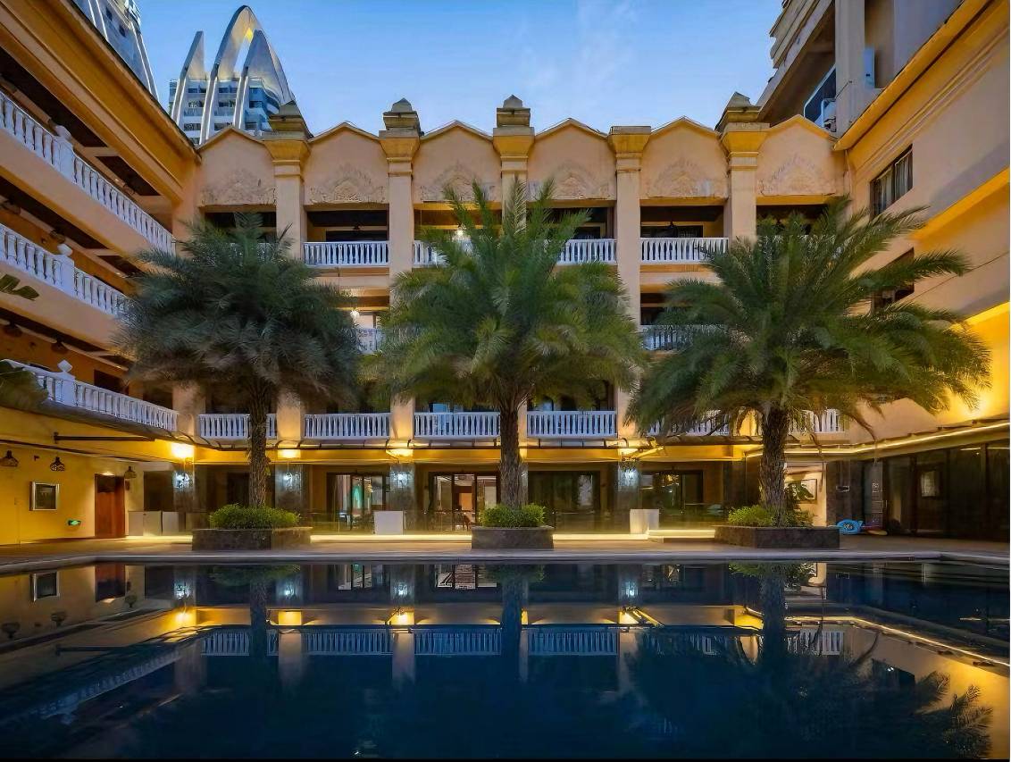 亿啡丽呈明宇酒店(西双版纳景洪告庄西双景星光夜市店)图片