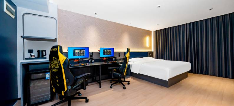 EHA电竞酒店(和平公园青山印象城店)图片