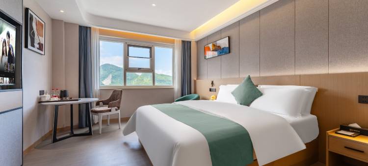 伴夏时光酒店(六盘水南客运站店)图片