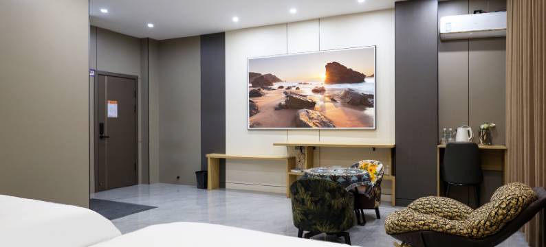 陆良烨科智能酒店(图腾商业中心店)图片