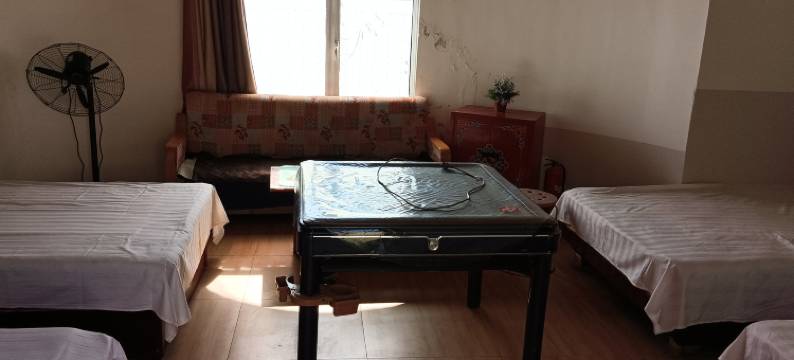 陇县德格都巴雅民宿图片