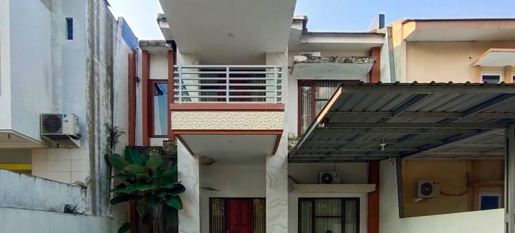 INNCA - 赛马兰加的雅提迪里别墅(INNCA Jatidiri Villa, Semarang)图片