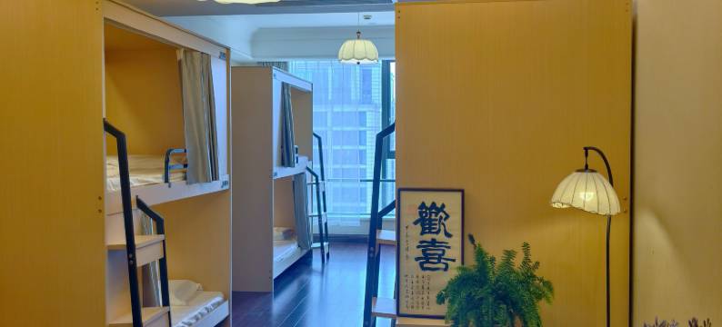 绍兴春不晚·嫣姐青年旅舍(绍兴火车站凤林地铁站店)图片