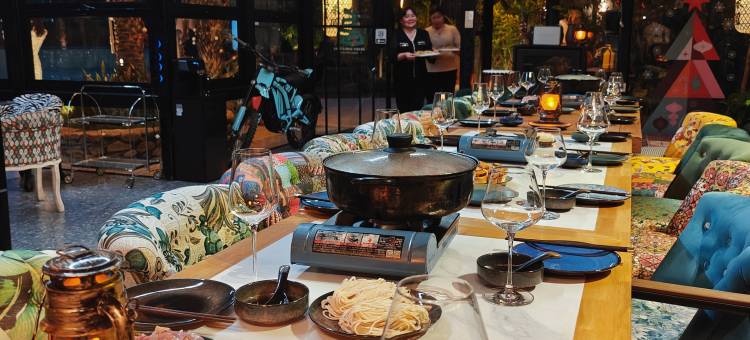 明月禾间野奢溯溪汤泉民宿图片