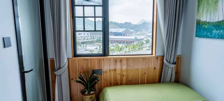 山边驿站民宿(张家界西站店)图片