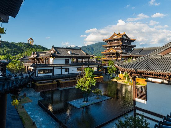 中庐宾馆(庐山风景名胜区东林古镇店)