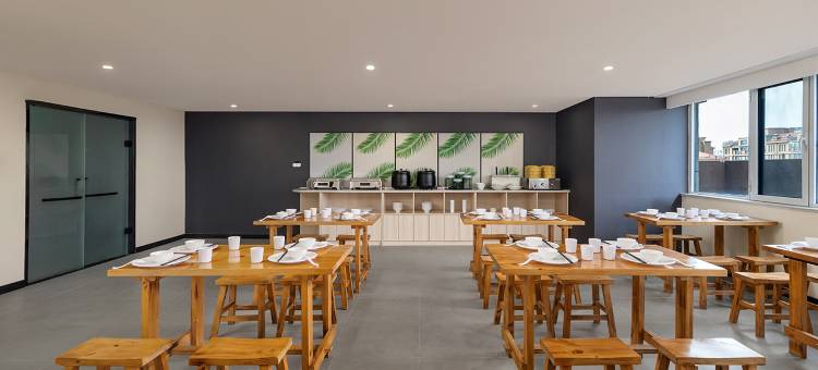 亚悦酒店(临沂沂河路麦德龙店)图片