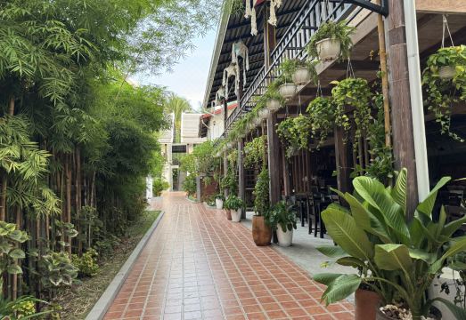 Vang Luang Hotel Hotel Overview