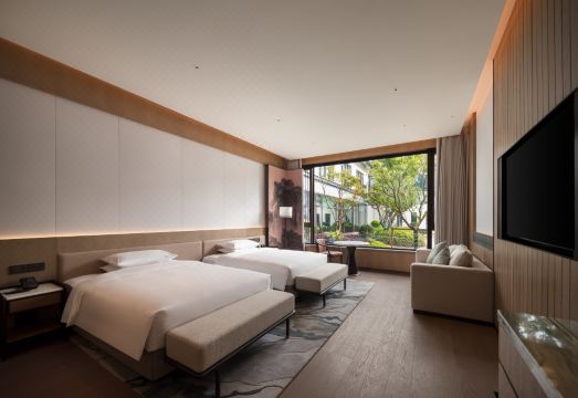 Hu Qiu PUSEN Hotels & ResortsHotel Overview