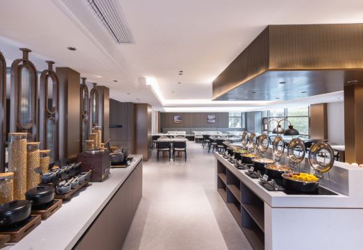 Atour X Hotel Guangzhou Avenue South Pazhou Convention and Exhibition Center Hotel Overview