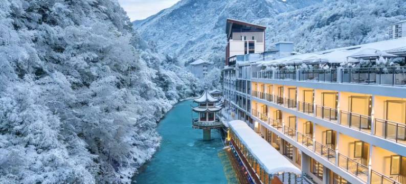 未见山度假美宿(木鱼镇旅游集散中心神农架风景区店)图片