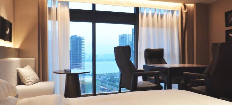 西子湾酒店(南昌西站国际体育中心店)图片