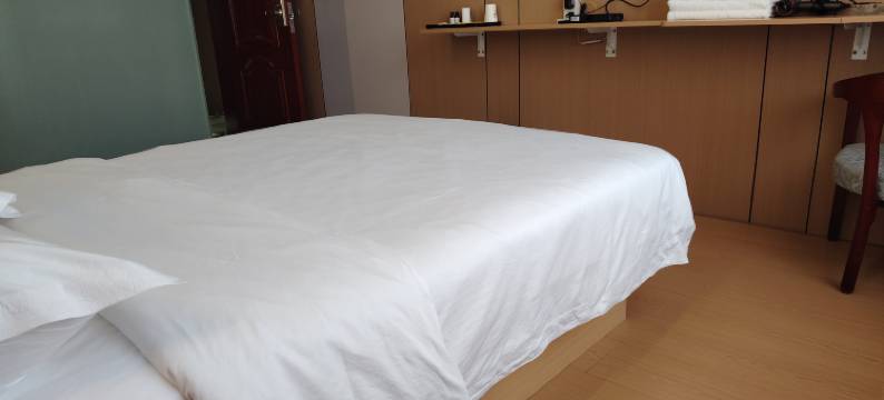 青柚酒店(庆阳三中店)图片