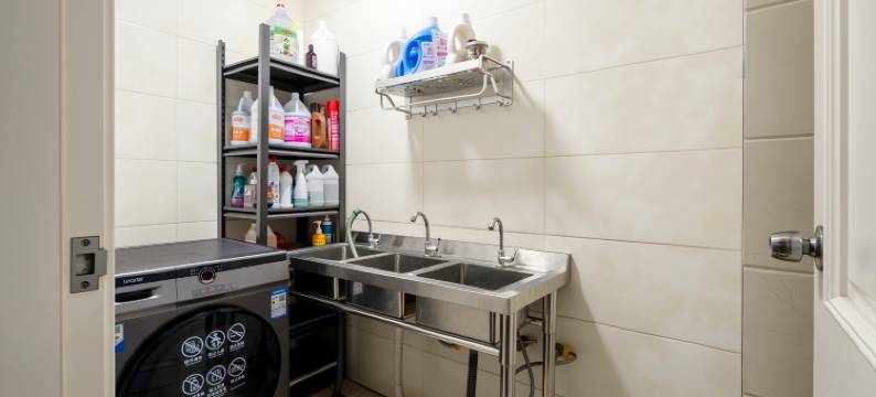 锐思特逸致酒店(南京河海大学佛城西路地铁站店)图片