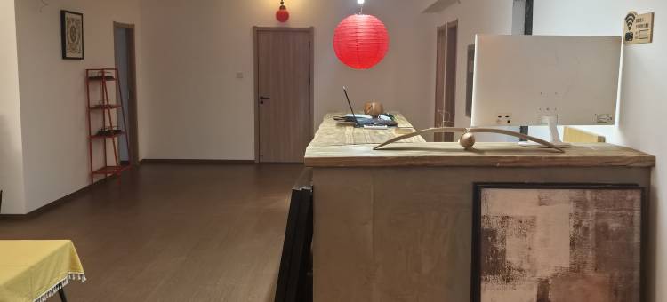 就进山屿民宿(西安钟楼北大街地铁站店)图片