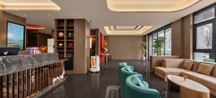 铂雅云尚酒店(龙口通海路保利广场摩天轮店)图片