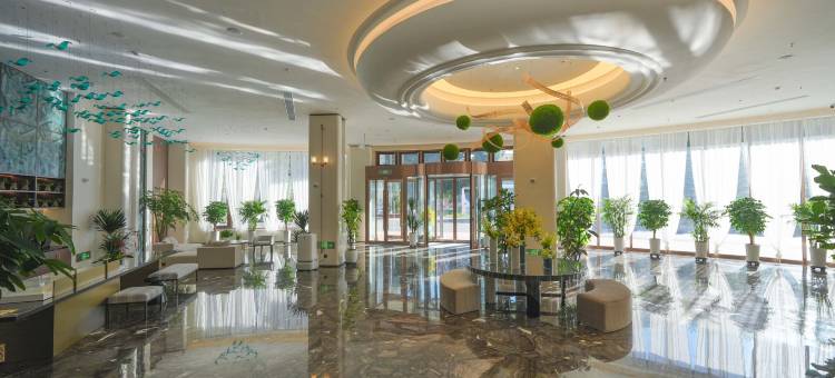 金岸澜庭酒店(福海站乌伦古湖公园店)图片