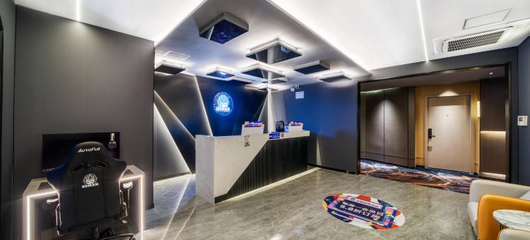 ReMAX热麦电竞酒店(宁波财经学院栎社机场店)图片